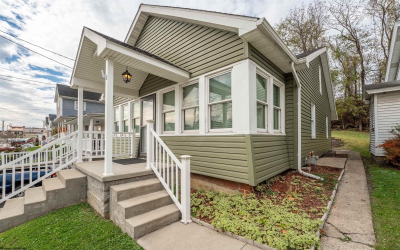 1109 Gaston Avenue, Fairmont, West Virginia 26554, 3 Bedrooms Bedrooms, 6 Rooms Rooms,1 BathroomBathrooms,Single Family Detached,For Sale,Gaston,10162468 1109 Gaston Avenue, Fairmont, West Virginia 26554, 3 Bedrooms Bedrooms, 6 Rooms Rooms,1 BathroomBathrooms,Single Family Detached,For Sale,Gaston,10162468