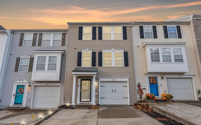 131 Birds Eye View Drive, Morgantown, West Virginia 26501, 3 Bedrooms Bedrooms, 8 Rooms Rooms,2 BathroomsBathrooms,Single Family Attached,For Sale,Birds Eye View,10162464 131 Birds Eye View Drive, Morgantown, West Virginia 26501, 3 Bedrooms Bedrooms, 8 Rooms Rooms,2 BathroomsBathrooms,Single Family Attached,For Sale,Birds Eye View,10162464