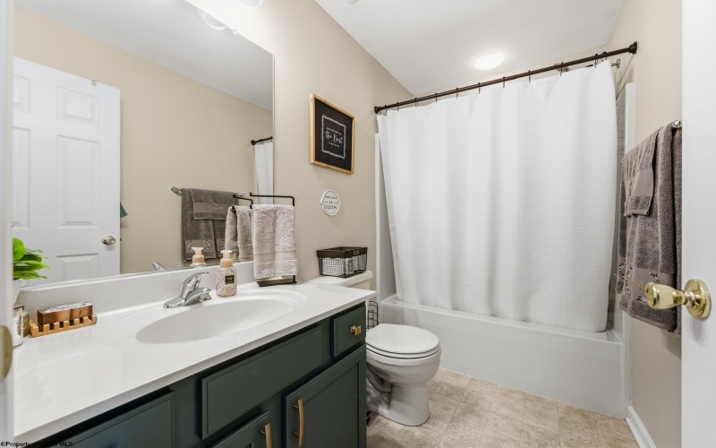 131 Birds Eye View Drive, Morgantown, West Virginia 26501, 3 Bedrooms Bedrooms, 8 Rooms Rooms,2 BathroomsBathrooms,Single Family Attached,For Sale,Birds Eye View,10162464 131 Birds Eye View Drive, Morgantown, West Virginia 26501, 3 Bedrooms Bedrooms, 8 Rooms Rooms,2 BathroomsBathrooms,Single Family Attached,For Sale,Birds Eye View,10162464