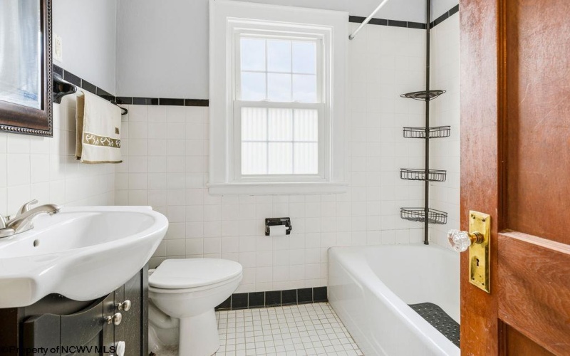 12 Outlook Road, Fairmont, West Virginia 26554, 4 Bedrooms Bedrooms, 9 Rooms Rooms,1 BathroomBathrooms,Single Family Detached,For Sale,Outlook,10162467 12 Outlook Road, Fairmont, West Virginia 26554, 4 Bedrooms Bedrooms, 9 Rooms Rooms,1 BathroomBathrooms,Single Family Detached,For Sale,Outlook,10162467