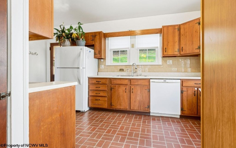 12 Outlook Road, Fairmont, West Virginia 26554, 4 Bedrooms Bedrooms, 9 Rooms Rooms,1 BathroomBathrooms,Single Family Detached,For Sale,Outlook,10162467 12 Outlook Road, Fairmont, West Virginia 26554, 4 Bedrooms Bedrooms, 9 Rooms Rooms,1 BathroomBathrooms,Single Family Detached,For Sale,Outlook,10162467