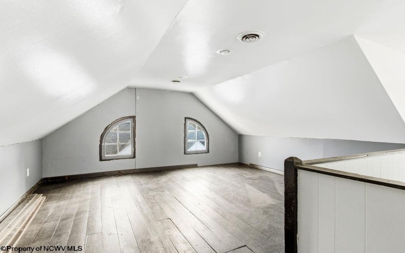 12 Outlook Road, Fairmont, West Virginia 26554, 4 Bedrooms Bedrooms, 9 Rooms Rooms,1 BathroomBathrooms,Single Family Detached,For Sale,Outlook,10162467 12 Outlook Road, Fairmont, West Virginia 26554, 4 Bedrooms Bedrooms, 9 Rooms Rooms,1 BathroomBathrooms,Single Family Detached,For Sale,Outlook,10162467