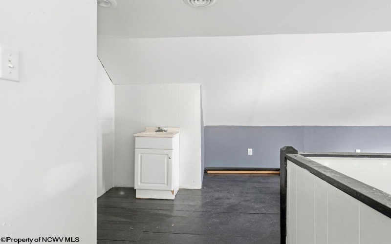 12 Outlook Road, Fairmont, West Virginia 26554, 4 Bedrooms Bedrooms, 9 Rooms Rooms,1 BathroomBathrooms,Single Family Detached,For Sale,Outlook,10162467 12 Outlook Road, Fairmont, West Virginia 26554, 4 Bedrooms Bedrooms, 9 Rooms Rooms,1 BathroomBathrooms,Single Family Detached,For Sale,Outlook,10162467