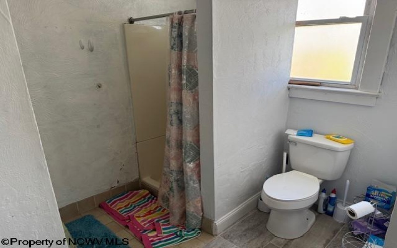 658 Spruce Street, Morgantown, West Virginia 26505, ,Multi-unit/income,For Sale,Spruce,10162456 658 Spruce Street, Morgantown, West Virginia 26505, ,Multi-unit/income,For Sale,Spruce,10162456