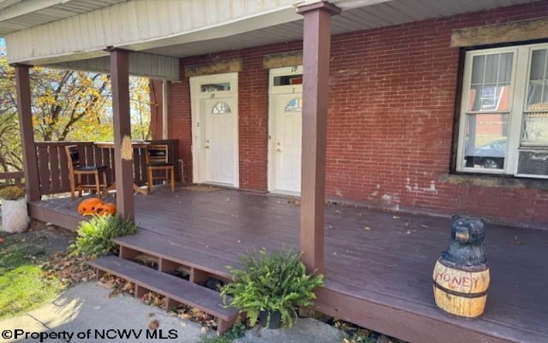 19 McLane Avenue, Morgantown, West Virginia 26505, ,Multi-unit/income,For Sale,McLane,10162457 19 McLane Avenue, Morgantown, West Virginia 26505, ,Multi-unit/income,For Sale,McLane,10162457