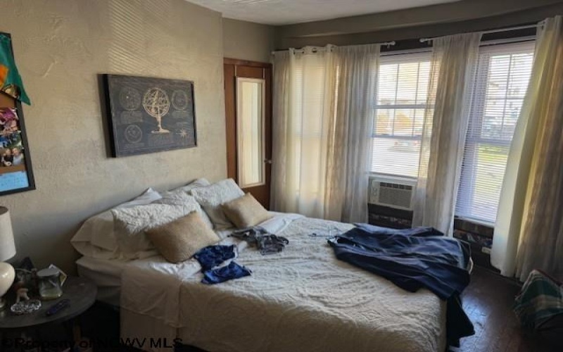 19 McLane Avenue, Morgantown, West Virginia 26505, ,Multi-unit/income,For Sale,McLane,10162457 19 McLane Avenue, Morgantown, West Virginia 26505, ,Multi-unit/income,For Sale,McLane,10162457