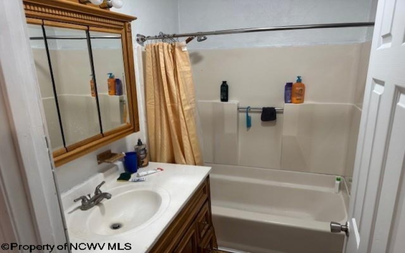 19 McLane Avenue, Morgantown, West Virginia 26505, ,Multi-unit/income,For Sale,McLane,10162457 19 McLane Avenue, Morgantown, West Virginia 26505, ,Multi-unit/income,For Sale,McLane,10162457