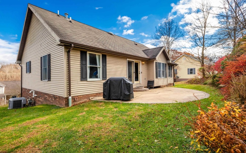 108 Village Crest Drive, Morgantown, West Virginia 26508, 4 Bedrooms Bedrooms, 9 Rooms Rooms,3 BathroomsBathrooms,Single Family Detached,For Sale,Village Crest,10162466 108 Village Crest Drive, Morgantown, West Virginia 26508, 4 Bedrooms Bedrooms, 9 Rooms Rooms,3 BathroomsBathrooms,Single Family Detached,For Sale,Village Crest,10162466