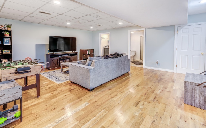 108 Village Crest Drive, Morgantown, West Virginia 26508, 4 Bedrooms Bedrooms, 9 Rooms Rooms,3 BathroomsBathrooms,Single Family Detached,For Sale,Village Crest,10162466 108 Village Crest Drive, Morgantown, West Virginia 26508, 4 Bedrooms Bedrooms, 9 Rooms Rooms,3 BathroomsBathrooms,Single Family Detached,For Sale,Village Crest,10162466