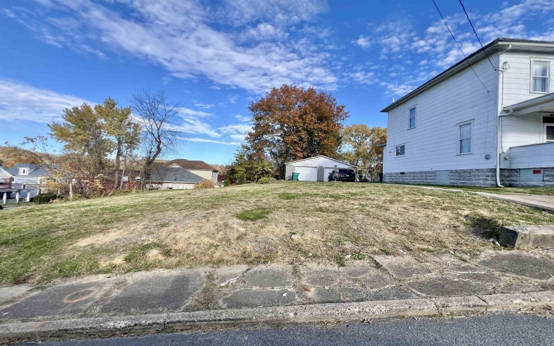 308 Point Street, Clarksburg, West Virginia 26301, ,Lots/land,For Sale,Point,10162462 308 Point Street, Clarksburg, West Virginia 26301, ,Lots/land,For Sale,Point,10162462