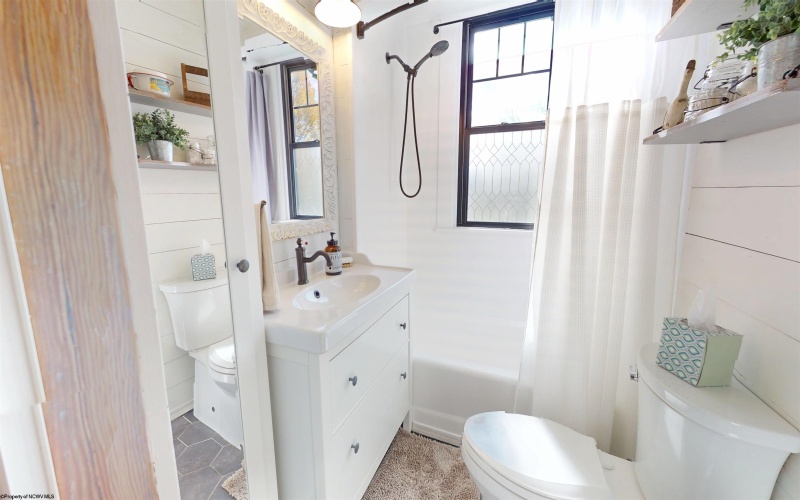 74 HAYMOND Road, Grafton, West Virginia 26354, 3 Bedrooms Bedrooms, 8 Rooms Rooms,2 BathroomsBathrooms,Single Family Detached,For Sale,HAYMOND,10162459 74 HAYMOND Road, Grafton, West Virginia 26354, 3 Bedrooms Bedrooms, 8 Rooms Rooms,2 BathroomsBathrooms,Single Family Detached,For Sale,HAYMOND,10162459