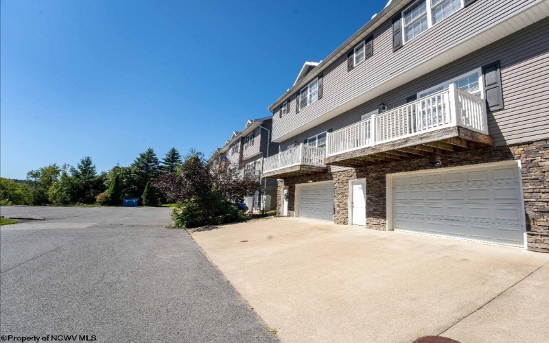 124 Kaustin Drive, Morgantown, West Virginia 26501, 3 Bedrooms Bedrooms, 8 Rooms Rooms,3 BathroomsBathrooms,Single Family Attached,For Sale,Kaustin,10162477 124 Kaustin Drive, Morgantown, West Virginia 26501, 3 Bedrooms Bedrooms, 8 Rooms Rooms,3 BathroomsBathrooms,Single Family Attached,For Sale,Kaustin,10162477