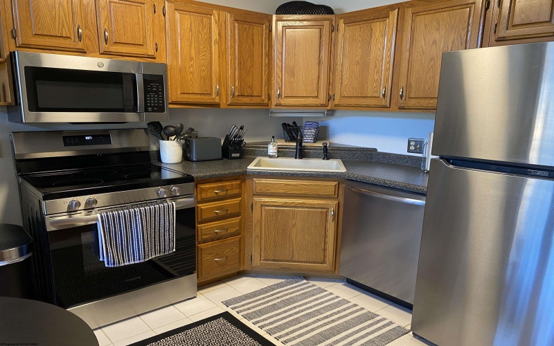 104 Deerfield Village, Davis, West Virginia 26260, 1 Bedroom Bedrooms, 3 Rooms Rooms,1 BathroomBathrooms,Single Family Attached,For Sale,Deerfield,10162479 104 Deerfield Village, Davis, West Virginia 26260, 1 Bedroom Bedrooms, 3 Rooms Rooms,1 BathroomBathrooms,Single Family Attached,For Sale,Deerfield,10162479