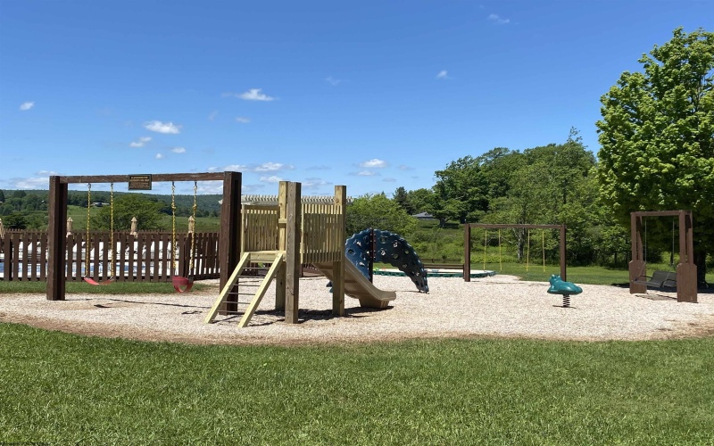 104 Deerfield Village, Davis, West Virginia 26260, 1 Bedroom Bedrooms, 3 Rooms Rooms,1 BathroomBathrooms,Single Family Attached,For Sale,Deerfield,10162479 104 Deerfield Village, Davis, West Virginia 26260, 1 Bedroom Bedrooms, 3 Rooms Rooms,1 BathroomBathrooms,Single Family Attached,For Sale,Deerfield,10162479