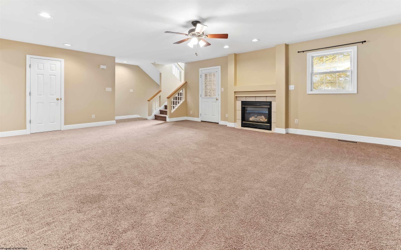 898 Ashton Place, Morgantown, West Virginia 26508, 3 Bedrooms Bedrooms, 6 Rooms Rooms,2 BathroomsBathrooms,Single Family Attached,For Sale,Ashton,10162482 898 Ashton Place, Morgantown, West Virginia 26508, 3 Bedrooms Bedrooms, 6 Rooms Rooms,2 BathroomsBathrooms,Single Family Attached,For Sale,Ashton,10162482