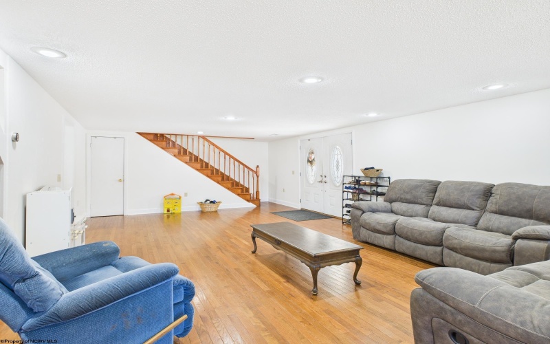 3819 Saltwell Road, Bridgeport, West Virginia 26330, 3 Bedrooms Bedrooms, 9 Rooms Rooms,3 BathroomsBathrooms,Single Family Detached,For Sale,Saltwell,10162483 3819 Saltwell Road, Bridgeport, West Virginia 26330, 3 Bedrooms Bedrooms, 9 Rooms Rooms,3 BathroomsBathrooms,Single Family Detached,For Sale,Saltwell,10162483