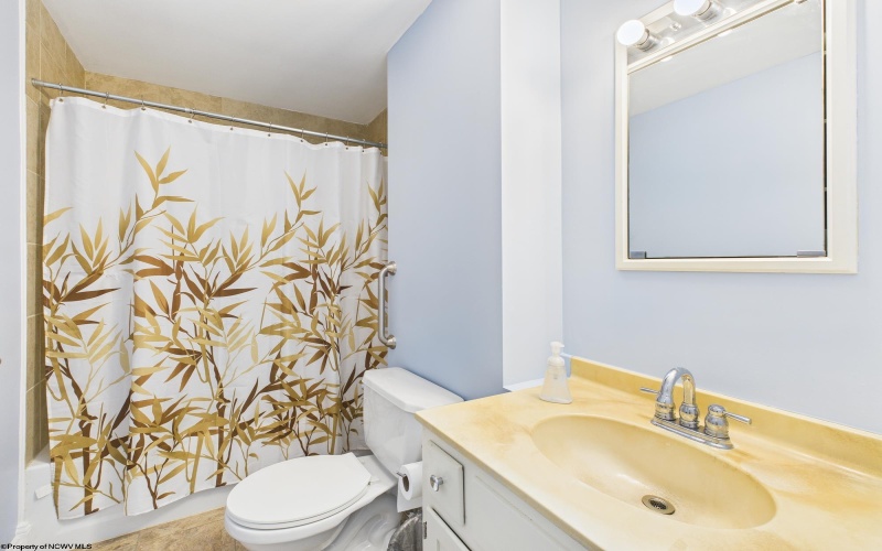 3819 Saltwell Road, Bridgeport, West Virginia 26330, 3 Bedrooms Bedrooms, 9 Rooms Rooms,3 BathroomsBathrooms,Single Family Detached,For Sale,Saltwell,10162483 3819 Saltwell Road, Bridgeport, West Virginia 26330, 3 Bedrooms Bedrooms, 9 Rooms Rooms,3 BathroomsBathrooms,Single Family Detached,For Sale,Saltwell,10162483