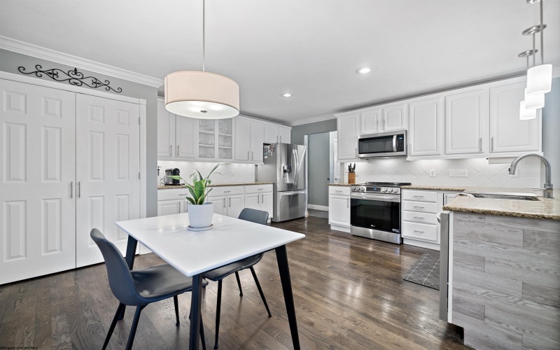 1058 Autumn Avenue, Morgantown, West Virginia 26508, 4 Bedrooms Bedrooms, 9 Rooms Rooms,3 BathroomsBathrooms,Single Family Detached,For Sale,Autumn,10162481 1058 Autumn Avenue, Morgantown, West Virginia 26508, 4 Bedrooms Bedrooms, 9 Rooms Rooms,3 BathroomsBathrooms,Single Family Detached,For Sale,Autumn,10162481