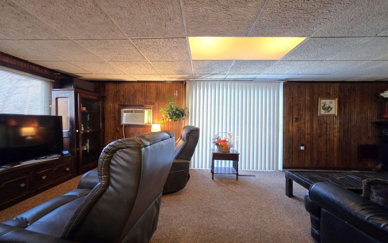 414 Maple Avenue, Fairmont, West Virginia 26554, 2 Bedrooms Bedrooms, 6 Rooms Rooms,2 BathroomsBathrooms,Single Family Detached,For Sale,Maple,10162476 414 Maple Avenue, Fairmont, West Virginia 26554, 2 Bedrooms Bedrooms, 6 Rooms Rooms,2 BathroomsBathrooms,Single Family Detached,For Sale,Maple,10162476