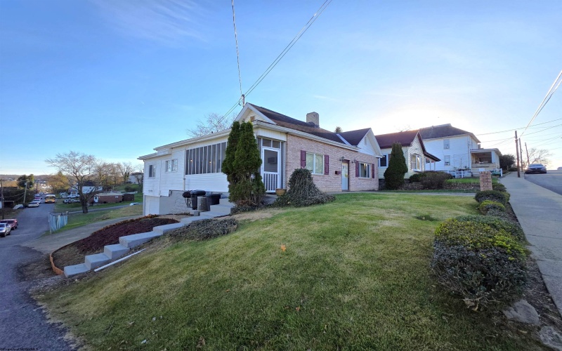 414 Maple Avenue, Fairmont, West Virginia 26554, 2 Bedrooms Bedrooms, 6 Rooms Rooms,2 BathroomsBathrooms,Single Family Detached,For Sale,Maple,10162476 414 Maple Avenue, Fairmont, West Virginia 26554, 2 Bedrooms Bedrooms, 6 Rooms Rooms,2 BathroomsBathrooms,Single Family Detached,For Sale,Maple,10162476