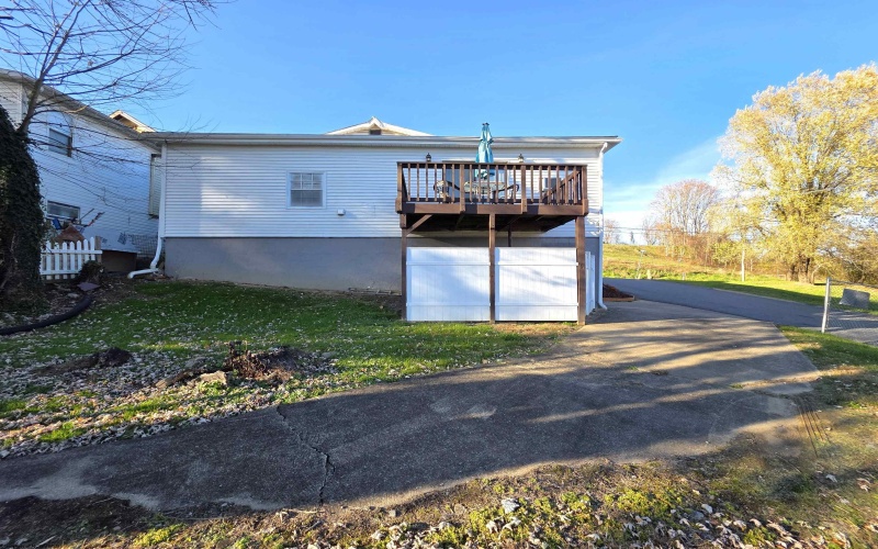 414 Maple Avenue, Fairmont, West Virginia 26554, 2 Bedrooms Bedrooms, 6 Rooms Rooms,2 BathroomsBathrooms,Single Family Detached,For Sale,Maple,10162476 414 Maple Avenue, Fairmont, West Virginia 26554, 2 Bedrooms Bedrooms, 6 Rooms Rooms,2 BathroomsBathrooms,Single Family Detached,For Sale,Maple,10162476