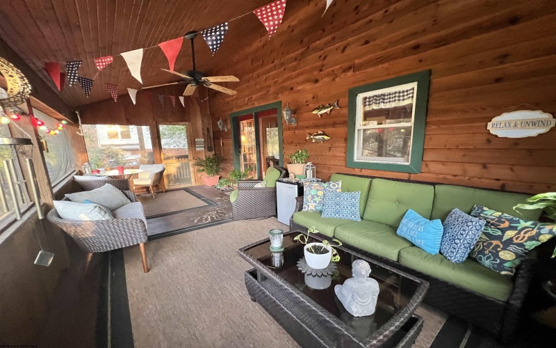 2146 lake Floyd Circle, Bristol, West Virginia 26426, 5 Bedrooms Bedrooms, 13 Rooms Rooms,3 BathroomsBathrooms,Single Family Detached,For Sale,lake Floyd,10162475 2146 lake Floyd Circle, Bristol, West Virginia 26426, 5 Bedrooms Bedrooms, 13 Rooms Rooms,3 BathroomsBathrooms,Single Family Detached,For Sale,lake Floyd,10162475