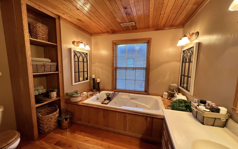 2146 lake Floyd Circle, Bristol, West Virginia 26426, 5 Bedrooms Bedrooms, 13 Rooms Rooms,3 BathroomsBathrooms,Single Family Detached,For Sale,lake Floyd,10162475 2146 lake Floyd Circle, Bristol, West Virginia 26426, 5 Bedrooms Bedrooms, 13 Rooms Rooms,3 BathroomsBathrooms,Single Family Detached,For Sale,lake Floyd,10162475