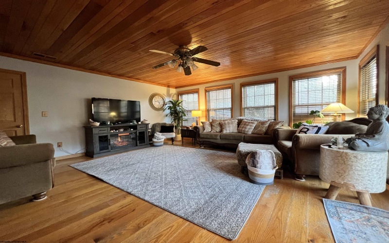 2146 lake Floyd Circle, Bristol, West Virginia 26426, 5 Bedrooms Bedrooms, 13 Rooms Rooms,3 BathroomsBathrooms,Single Family Detached,For Sale,lake Floyd,10162475 2146 lake Floyd Circle, Bristol, West Virginia 26426, 5 Bedrooms Bedrooms, 13 Rooms Rooms,3 BathroomsBathrooms,Single Family Detached,For Sale,lake Floyd,10162475