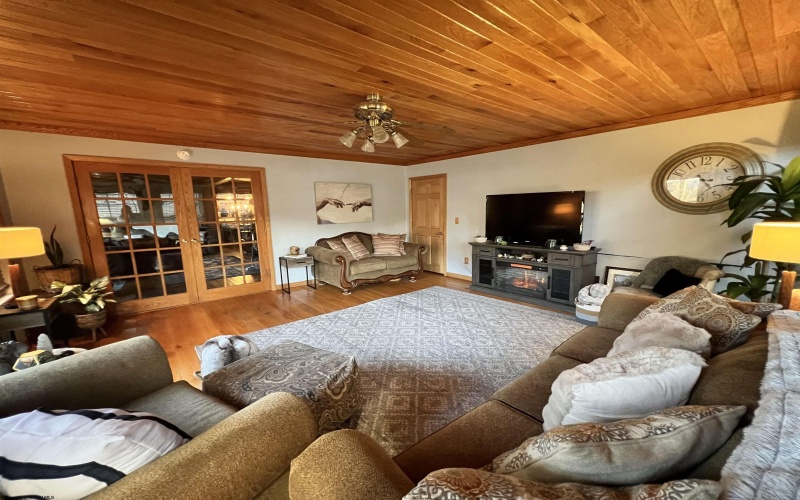 2146 lake Floyd Circle, Bristol, West Virginia 26426, 5 Bedrooms Bedrooms, 13 Rooms Rooms,3 BathroomsBathrooms,Single Family Detached,For Sale,lake Floyd,10162475 2146 lake Floyd Circle, Bristol, West Virginia 26426, 5 Bedrooms Bedrooms, 13 Rooms Rooms,3 BathroomsBathrooms,Single Family Detached,For Sale,lake Floyd,10162475