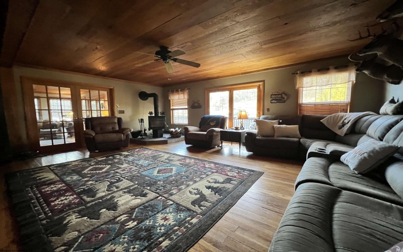 2146 lake Floyd Circle, Bristol, West Virginia 26426, 5 Bedrooms Bedrooms, 13 Rooms Rooms,3 BathroomsBathrooms,Single Family Detached,For Sale,lake Floyd,10162475 2146 lake Floyd Circle, Bristol, West Virginia 26426, 5 Bedrooms Bedrooms, 13 Rooms Rooms,3 BathroomsBathrooms,Single Family Detached,For Sale,lake Floyd,10162475