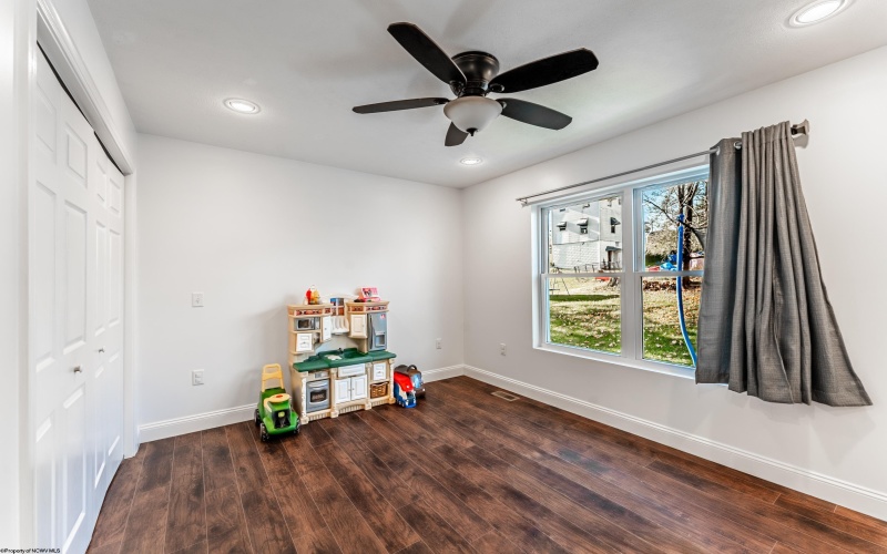 404 Lee Street, Fairmont, West Virginia 26554, 3 Bedrooms Bedrooms, 7 Rooms Rooms,3 BathroomsBathrooms,Single Family Detached,For Sale,Lee,10162469 404 Lee Street, Fairmont, West Virginia 26554, 3 Bedrooms Bedrooms, 7 Rooms Rooms,3 BathroomsBathrooms,Single Family Detached,For Sale,Lee,10162469