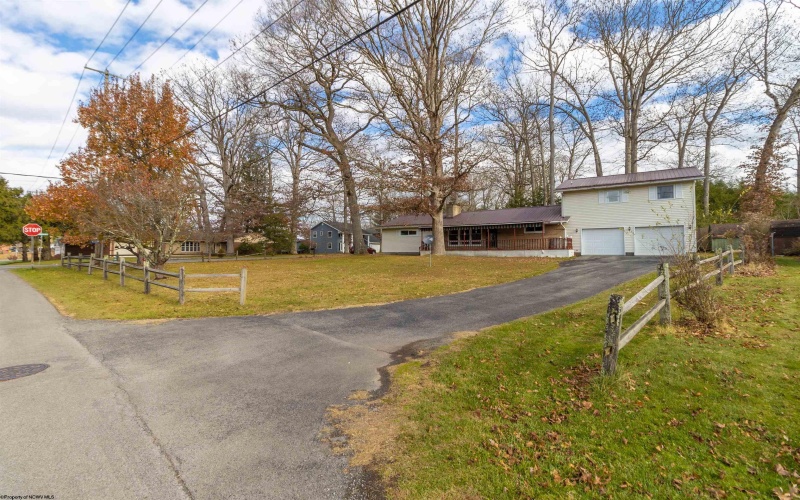 119 Westview Drive, Elkins, West Virginia 26241, 3 Bedrooms Bedrooms, 8 Rooms Rooms,2 BathroomsBathrooms,Single Family Detached,For Sale,Westview,10162473 119 Westview Drive, Elkins, West Virginia 26241, 3 Bedrooms Bedrooms, 8 Rooms Rooms,2 BathroomsBathrooms,Single Family Detached,For Sale,Westview,10162473