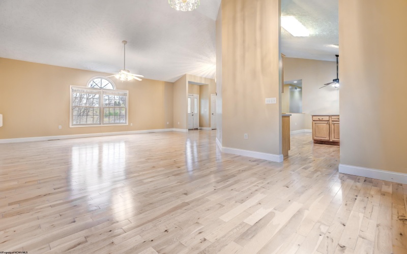 1307 Jamestowne Drive, Morgantown, West Virginia 26508, 3 Bedrooms Bedrooms, 10 Rooms Rooms,2 BathroomsBathrooms,Single Family Detached,For Sale,Jamestowne,10162493 1307 Jamestowne Drive, Morgantown, West Virginia 26508, 3 Bedrooms Bedrooms, 10 Rooms Rooms,2 BathroomsBathrooms,Single Family Detached,For Sale,Jamestowne,10162493