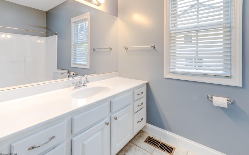 1307 Jamestowne Drive, Morgantown, West Virginia 26508, 3 Bedrooms Bedrooms, 10 Rooms Rooms,2 BathroomsBathrooms,Single Family Detached,For Sale,Jamestowne,10162493 1307 Jamestowne Drive, Morgantown, West Virginia 26508, 3 Bedrooms Bedrooms, 10 Rooms Rooms,2 BathroomsBathrooms,Single Family Detached,For Sale,Jamestowne,10162493