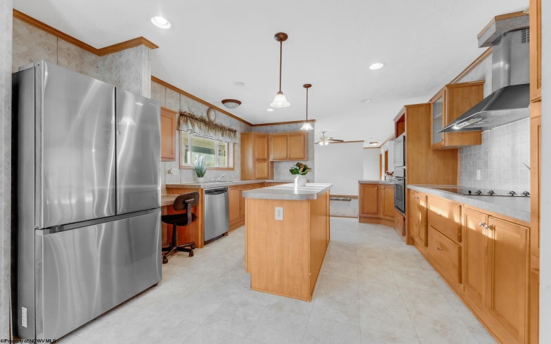 516 Braddock Road, Markleysburg, Pennsylvania 15459, 3 Bedrooms Bedrooms, 6 Rooms Rooms,3 BathroomsBathrooms,Single Family Detached,For Sale,Braddock,10162497