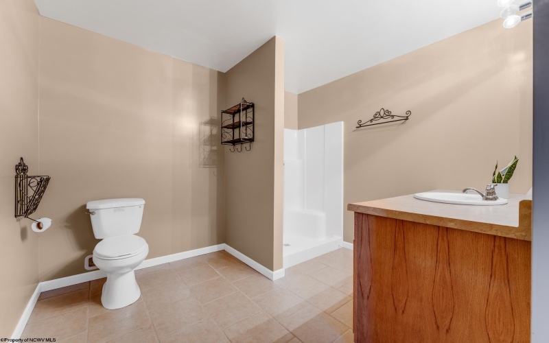 516 Braddock Road, Markleysburg, Pennsylvania 15459, 3 Bedrooms Bedrooms, 6 Rooms Rooms,3 BathroomsBathrooms,Single Family Detached,For Sale,Braddock,10162497