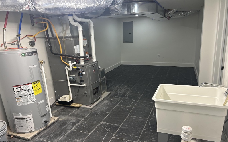 636 Madison Avenue, Morgantown, West Virginia 26501, 4 Bedrooms Bedrooms, 7 Rooms Rooms,2 BathroomsBathrooms,Single Family Detached,For Sale,Madison,10162498