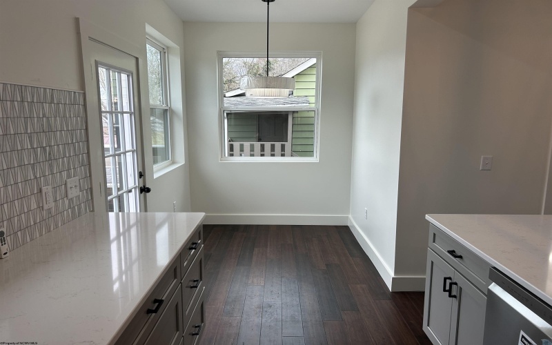 636 Madison Avenue, Morgantown, West Virginia 26501, 4 Bedrooms Bedrooms, 7 Rooms Rooms,2 BathroomsBathrooms,Single Family Detached,For Sale,Madison,10162498