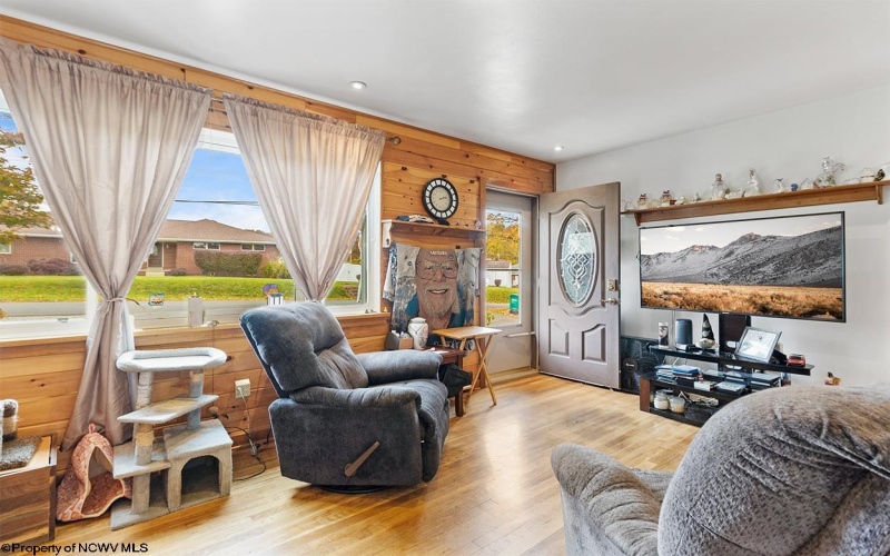 108 Cimarron Road, Clarksburg, West Virginia 26301, 2 Bedrooms Bedrooms, 5 Rooms Rooms,1 BathroomBathrooms,Single Family Detached,For Sale,Cimarron,10162281 108 Cimarron Road, Clarksburg, West Virginia 26301, 2 Bedrooms Bedrooms, 5 Rooms Rooms,1 BathroomBathrooms,Single Family Detached,For Sale,Cimarron,10162281