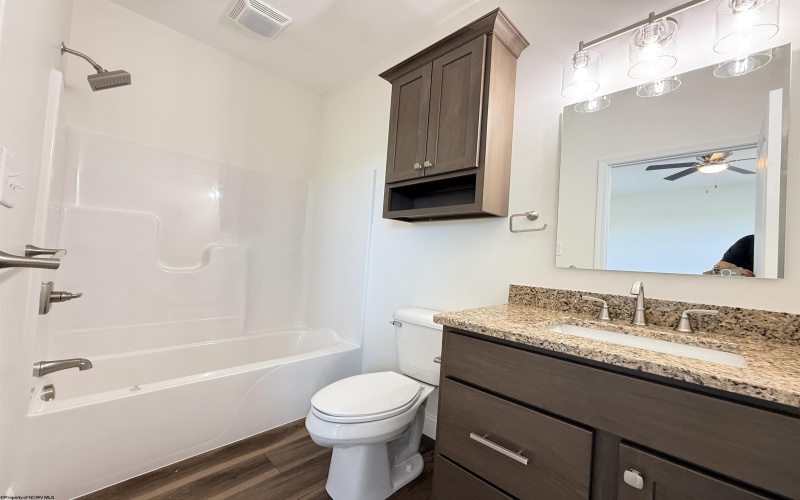 141 Willow Oak Drive, Bridgeport, West Virginia 26330, 3 Bedrooms Bedrooms, 6 Rooms Rooms,3 BathroomsBathrooms,Single Family Attached,For Sale,Willow Oak,10162516