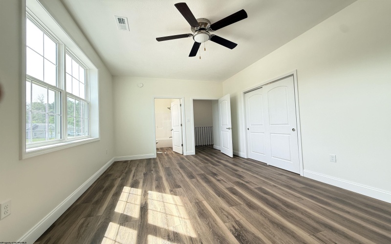 141 Willow Oak Drive, Bridgeport, West Virginia 26330, 3 Bedrooms Bedrooms, 6 Rooms Rooms,3 BathroomsBathrooms,Single Family Attached,For Sale,Willow Oak,10162516