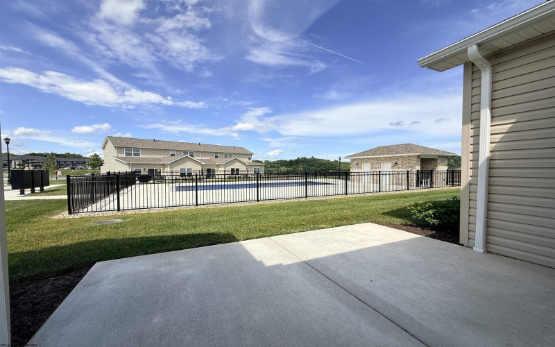 143 Willow Oak Drive, Bridgeport, West Virginia 26330, 3 Bedrooms Bedrooms, 6 Rooms Rooms,3 BathroomsBathrooms,Single Family Attached,For Sale,Willow Oak,10162510