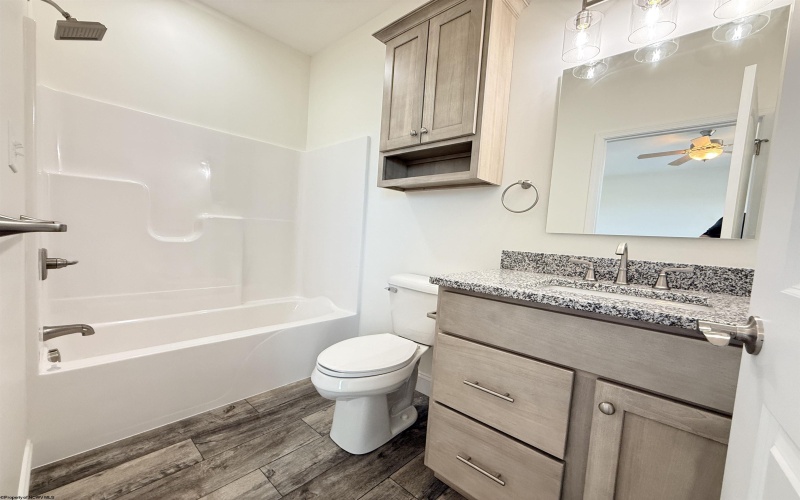 137 Willow Oak Drive, Bridgeport, West Virginia 26330, 3 Bedrooms Bedrooms, 6 Rooms Rooms,3 BathroomsBathrooms,Single Family Attached,For Sale,Willow Oak,10162512