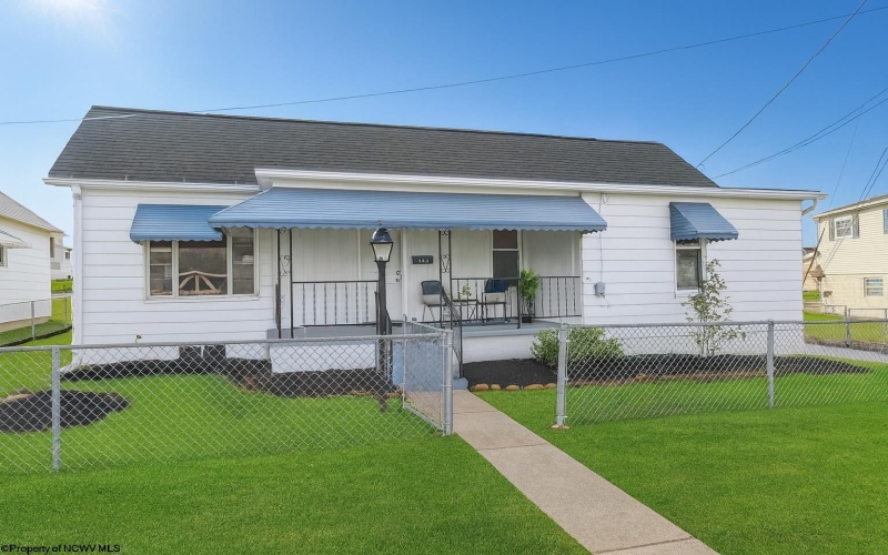 503 Ice Street, Barrackville, West Virginia 26554, 2 Bedrooms Bedrooms, 7 Rooms Rooms,1 BathroomBathrooms,Single Family Detached,For Sale,Ice,10162511 503 Ice Street, Barrackville, West Virginia 26554, 2 Bedrooms Bedrooms, 7 Rooms Rooms,1 BathroomBathrooms,Single Family Detached,For Sale,Ice,10162511