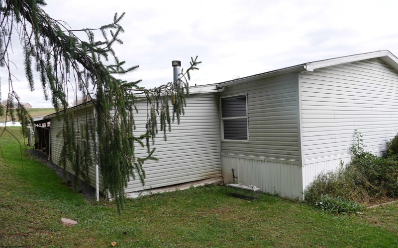 1326 Brushy Fork Road, Buckhannon, West Virginia 26201-9999, 4 Bedrooms Bedrooms, 8 Rooms Rooms,2 BathroomsBathrooms,Single Family Detached,For Sale,Brushy Fork,10162508