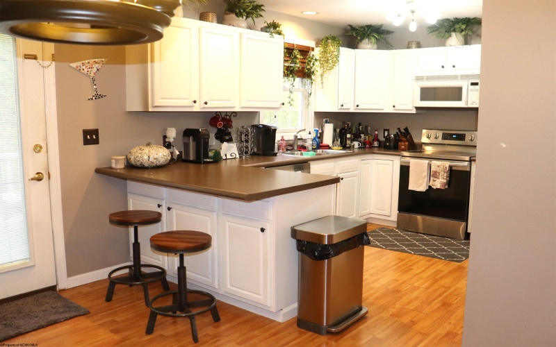 145 Meadow Ridge Drive, Morgantown, West Virginia 26505, 3 Bedrooms Bedrooms, 6 Rooms Rooms,3 BathroomsBathrooms,Residential Rentals,For Rent,Meadow Ridge,10162518 145 Meadow Ridge Drive, Morgantown, West Virginia 26505, 3 Bedrooms Bedrooms, 6 Rooms Rooms,3 BathroomsBathrooms,Residential Rentals,For Rent,Meadow Ridge,10162518