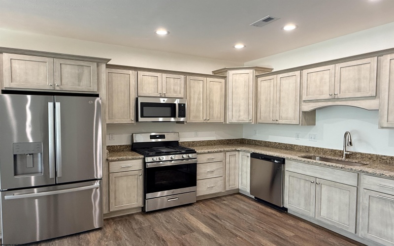 142 Willow Oak Drive, Bridgeport, West Virginia 26330, 3 Bedrooms Bedrooms, 6 Rooms Rooms,3 BathroomsBathrooms,Single Family Attached,For Sale,Willow Oak,0,10162514