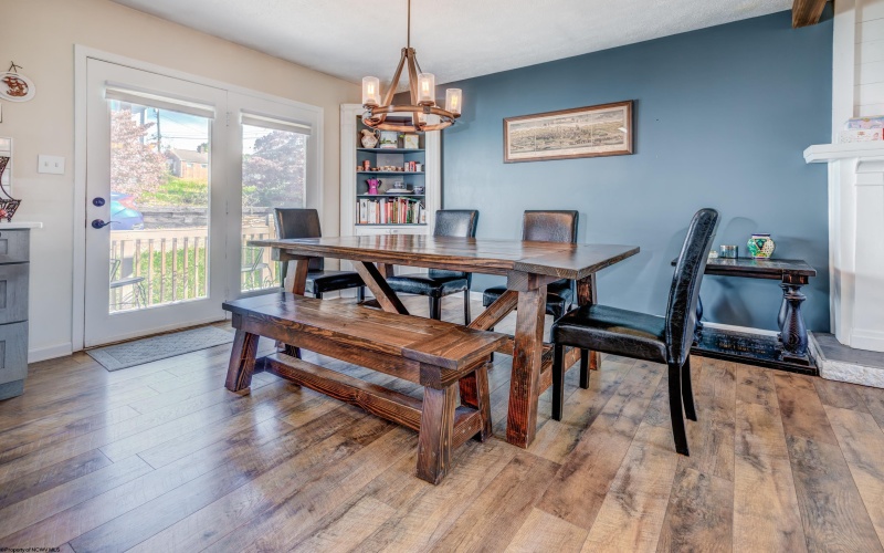 670 Elysian Avenue, Morgantown, West Virginia 26501, 3 Bedrooms Bedrooms, 8 Rooms Rooms,2 BathroomsBathrooms,Single Family Detached,For Sale,Elysian,10162526