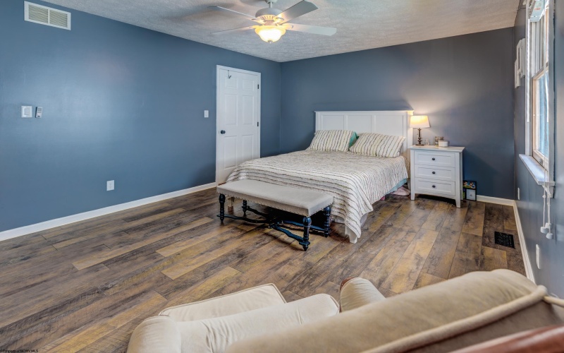 670 Elysian Avenue, Morgantown, West Virginia 26501, 3 Bedrooms Bedrooms, 8 Rooms Rooms,2 BathroomsBathrooms,Single Family Detached,For Sale,Elysian,10162526