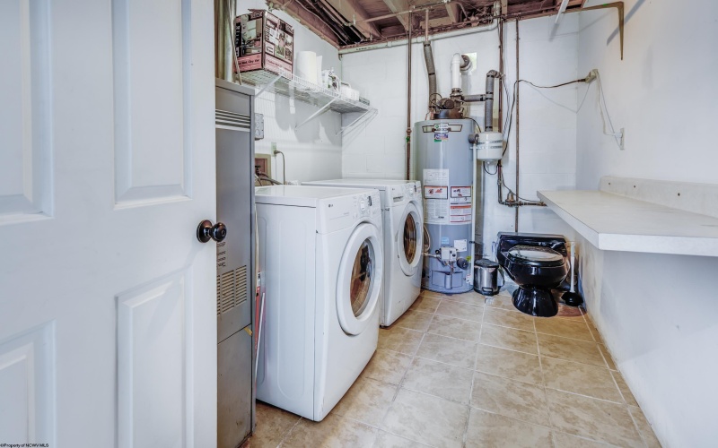 670 Elysian Avenue, Morgantown, West Virginia 26501, 3 Bedrooms Bedrooms, 8 Rooms Rooms,2 BathroomsBathrooms,Single Family Detached,For Sale,Elysian,10162526